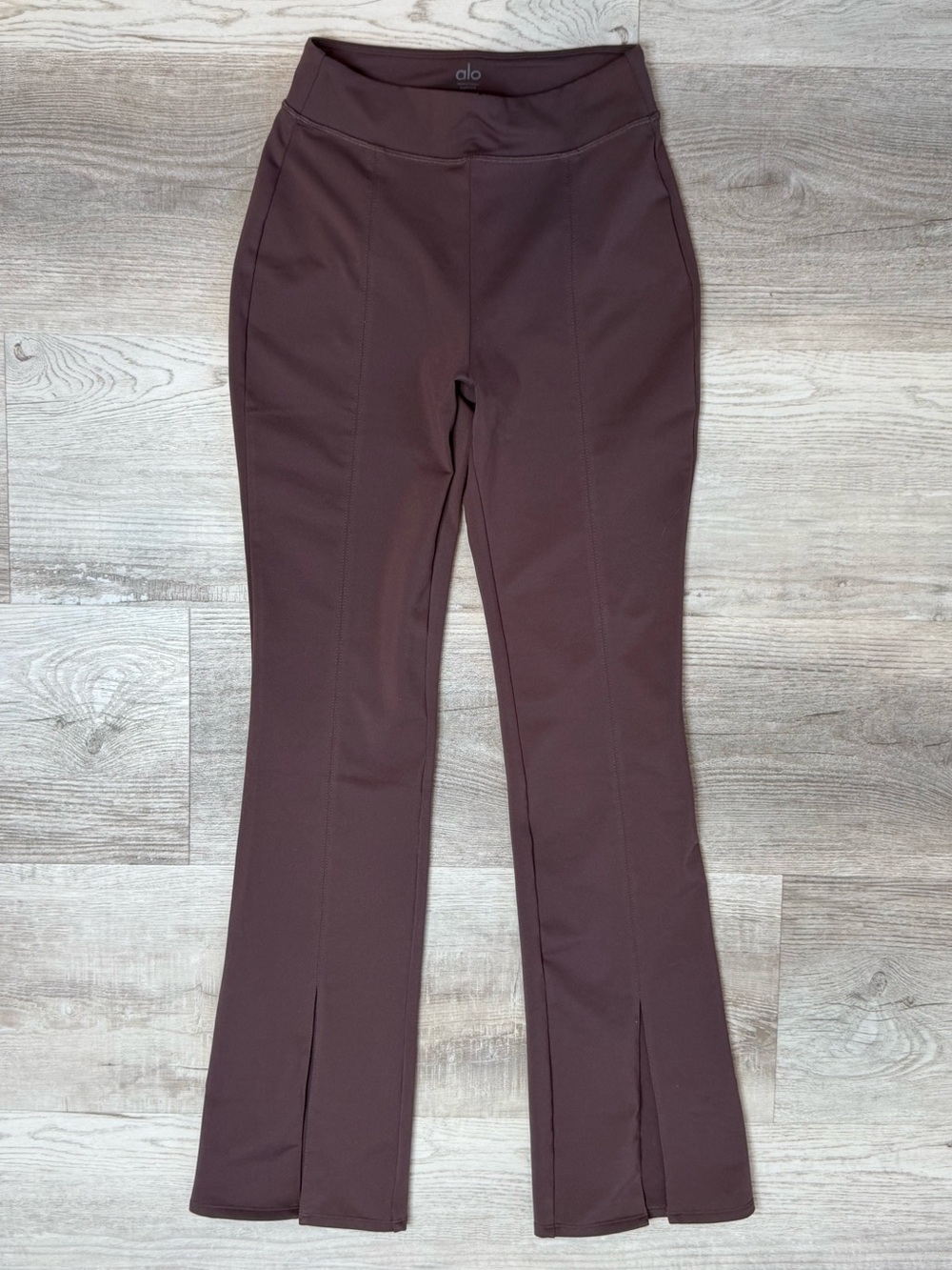 ALO Yoga Airbrush High-Waist Flutter Legging Full Length Size XS Raisin